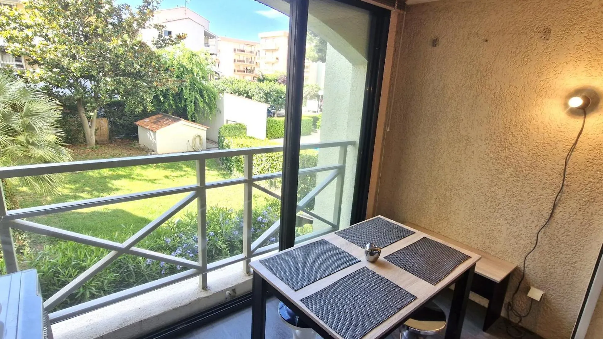 Appartement 2 Pieces Avec Piscine, Parking, Animaux Acceptes, Sainte-Maxime - Fr-1-780-93 Διαμέρισμα